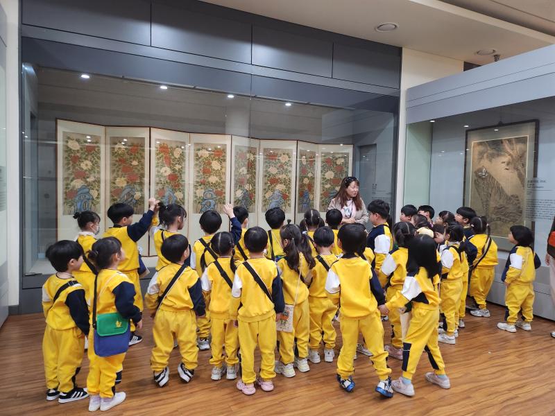[송암미술관] 유아 단체 교육 <반짝반짝미술관> 4월 16일 교육 활동사진_5