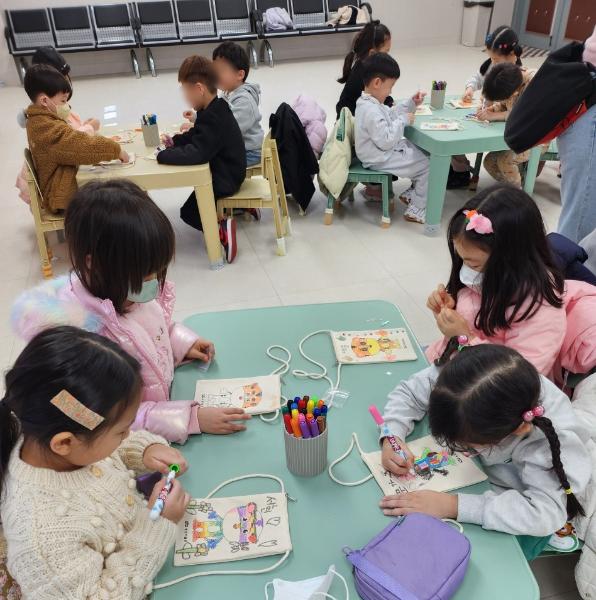 [송암미술관] 유아 단체 교육 <반짝반짝미술관> 3월 15일 오전 교육 활동사진_2