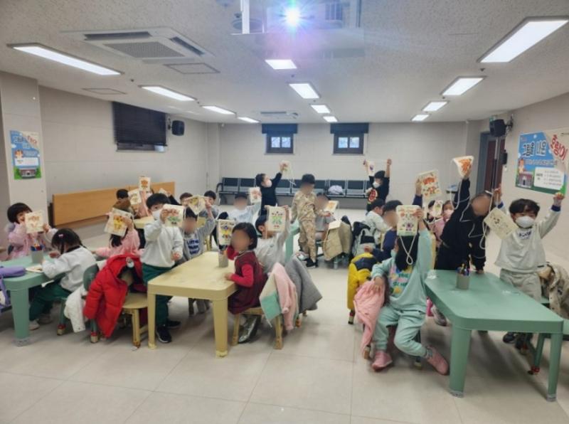 [송암미술관] 유아 단체 교육 <반짝반짝미술관> 3월 15일 오전 교육 활동사진_3