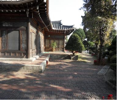 역사자료관 전경