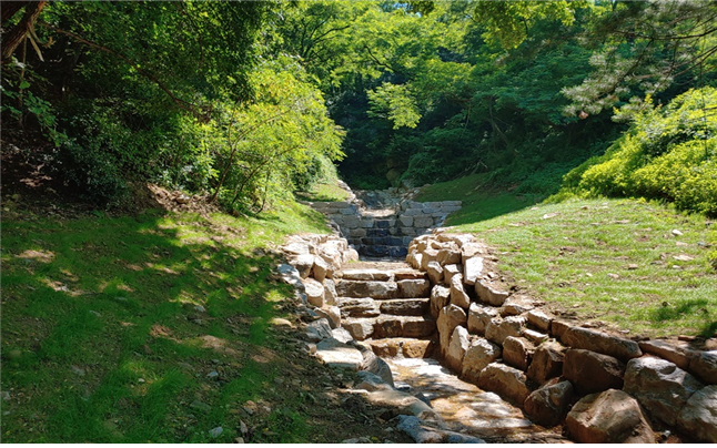 미추홀구 학익동 문학산 일원(2021년 사방사업 시공)