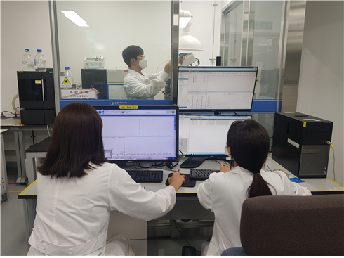 잔류농약 검사 및 분석 사진