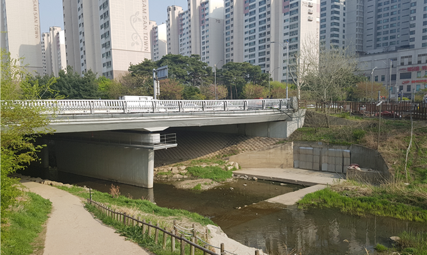 인천시 부평구 굴포천 굴포4교