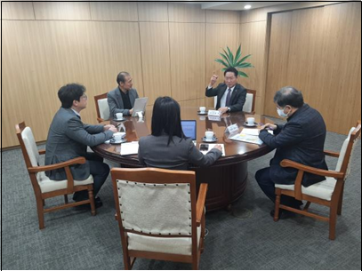 평가단과 심층인터뷰 하는 인천광역시장(24년 2월경)