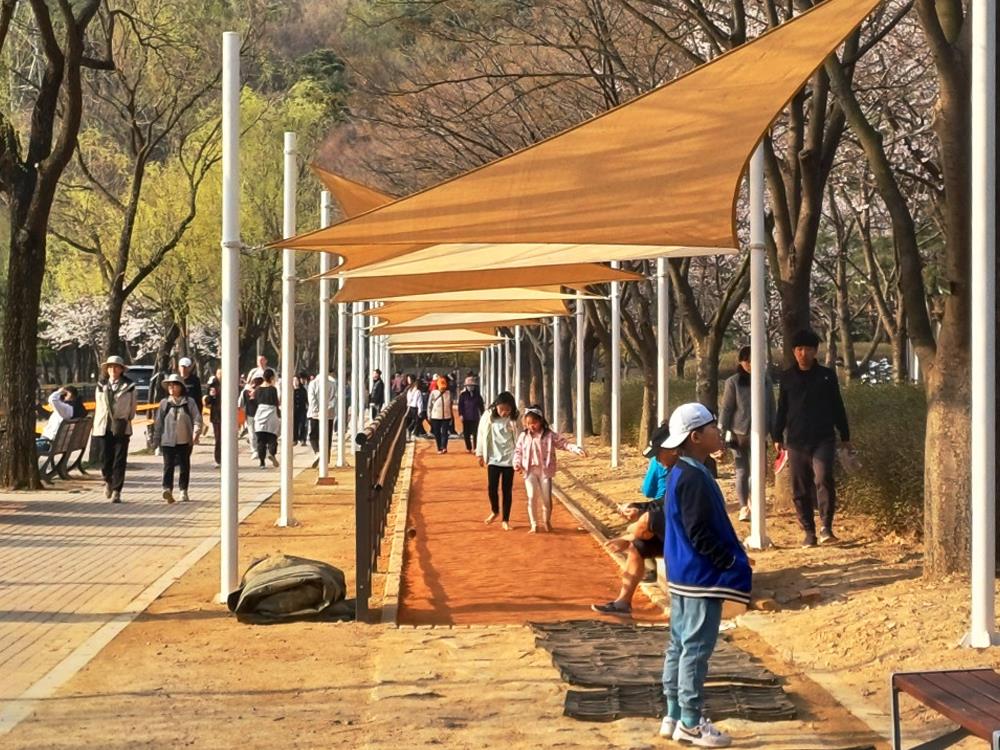 인천대공원 맨발산책로