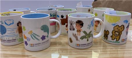 예시 사진(나만의 머그컵 만들기)