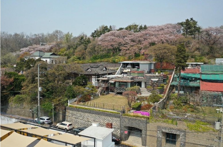 이음 1977(김수근 설계 송학동 주택)