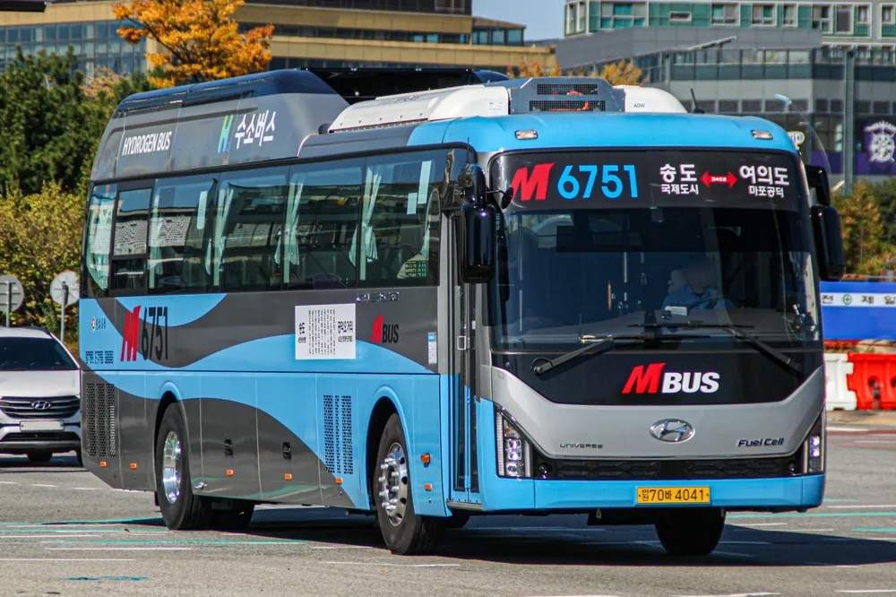 M6751 버스