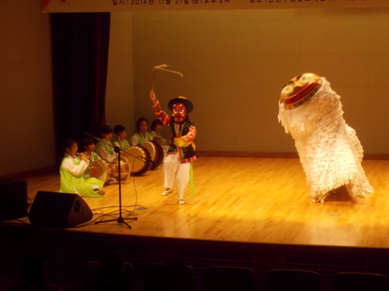 2014 무형문화재 전수학교 합동공연(은율탈춤-인천양사초)썸네일