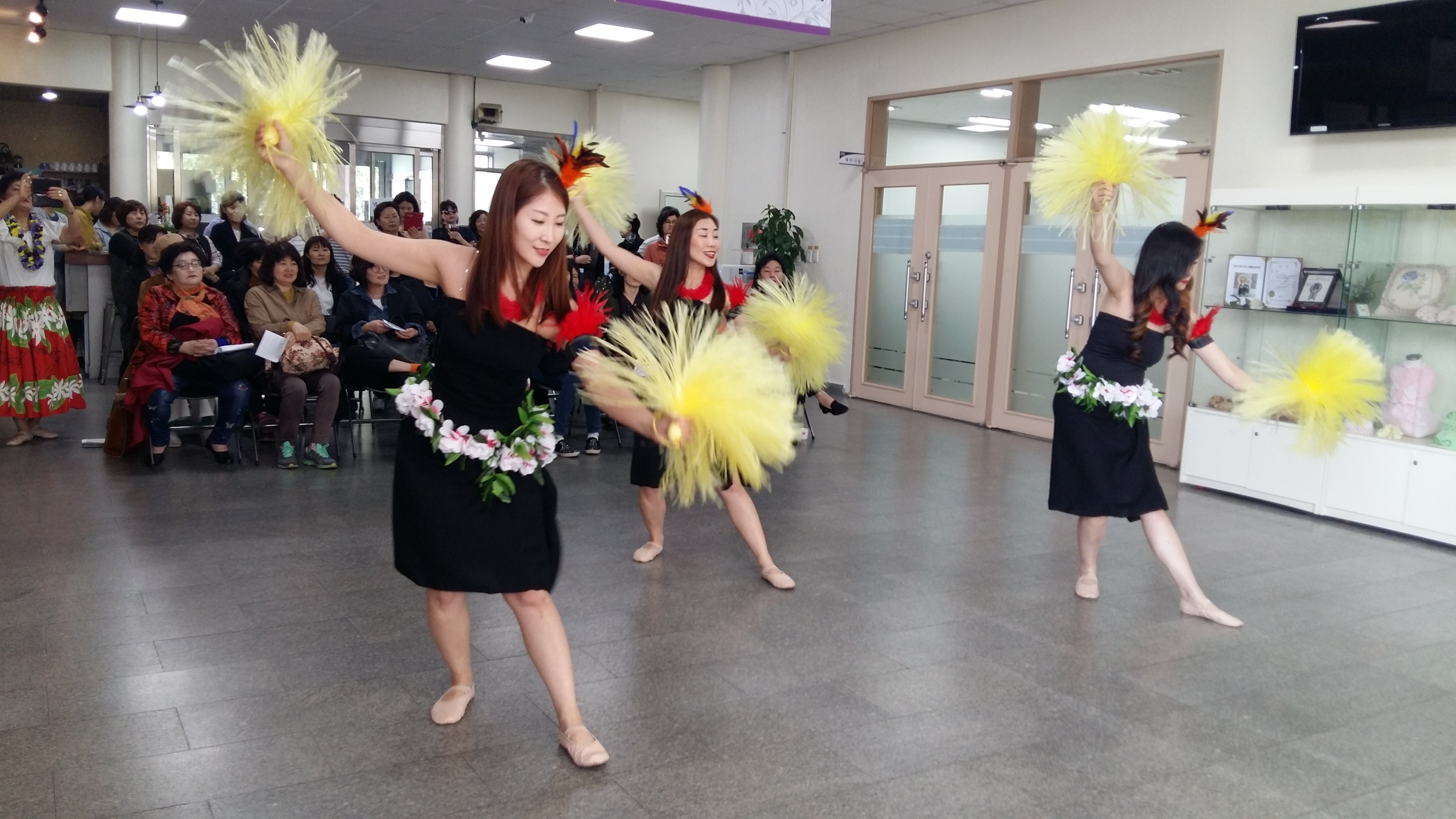 2018년 4월 문화의날-하와이훌라춤공연_5