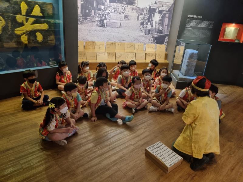[인천도시역사관] 2022 유아 문화예술교육 지원사업[아이와락-인천] 활동사진(7.15)_5
