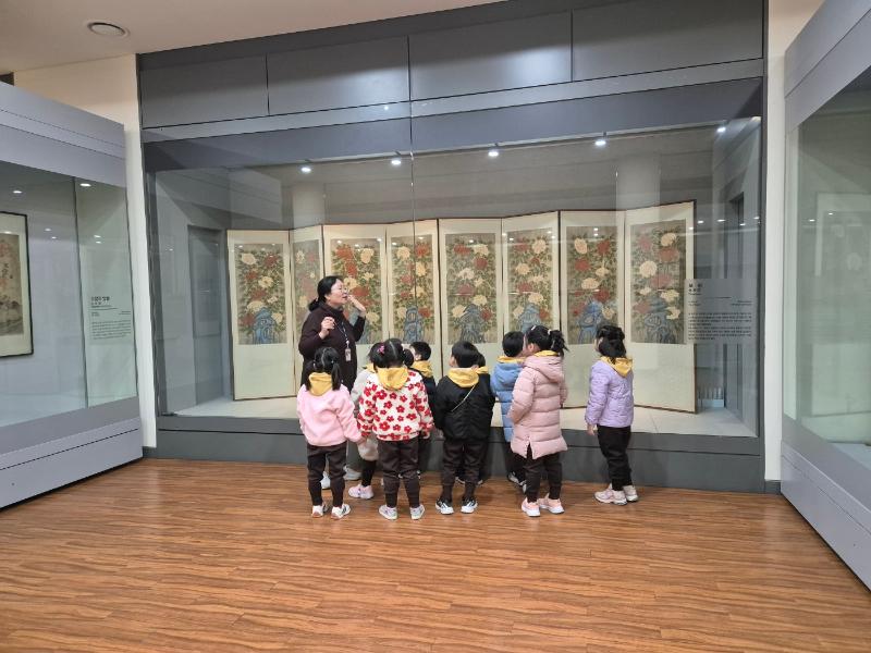 [송암미술관] 유아 단체 교육 <반짝반짝미술관> 3월 8일 활동사진_4