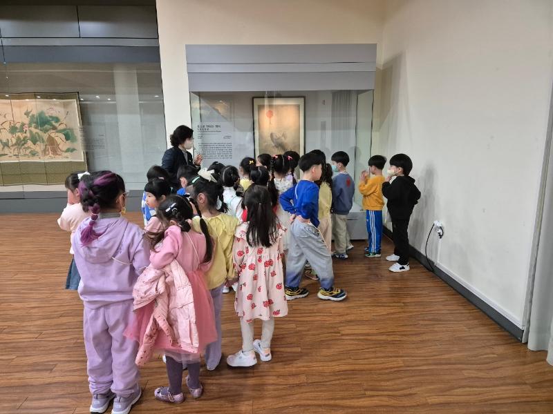 [송암미술관] 유아 단체 교육 <반짝반짝미술관> 4월 2일 오전 교육 활동사진썸네일