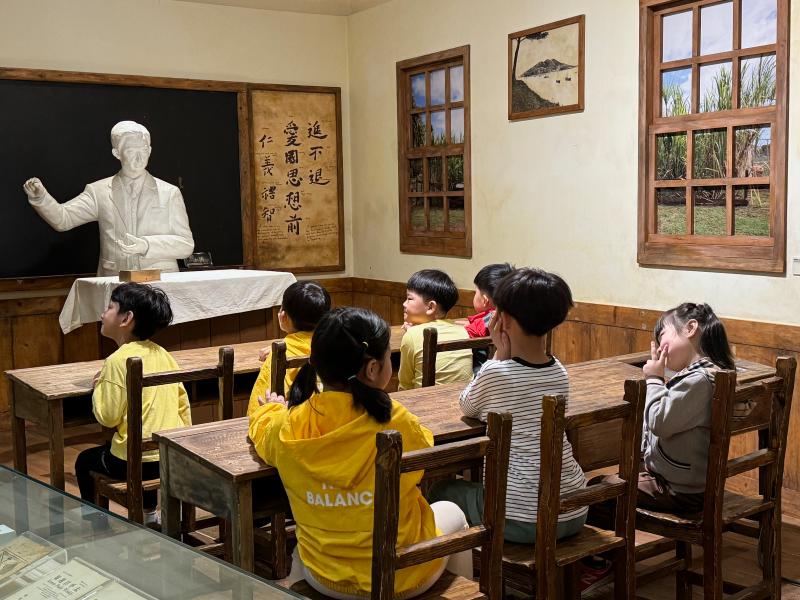 [한국이민사박물관] 유아 단체 교육프로그램 <함해나 할머니 이야기> 4/24 근로복지공단남동어린이집 활동사진썸네일