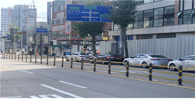 인천자치경찰, 보행자 교통사고 예방 앞장...1.5km 중앙분리대 설치 관련 이미지