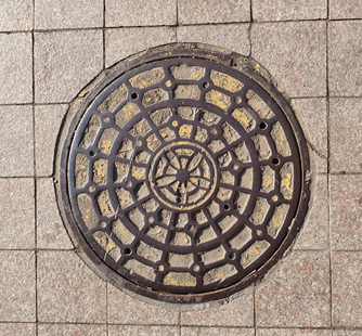 인천시립박물관, 개항의 역사 품은‘맨홀 뚜껑’유물로 소장하기로 관련 이미지