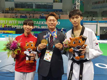越南选手团的金吉泰教练在就任东亚大学跆拳道导师后，今年1月17日被选为越南教练，在越南达成了首次在茂朱世界跆拳道大赛获得46kg级银牌、进入世界大奖赛决赛等壮举。
