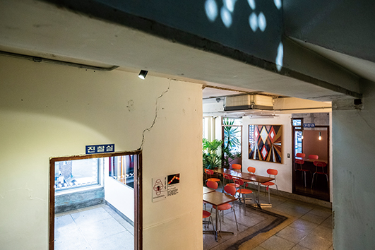 Empty Building Turning into Cultural Space, IK Lignt House