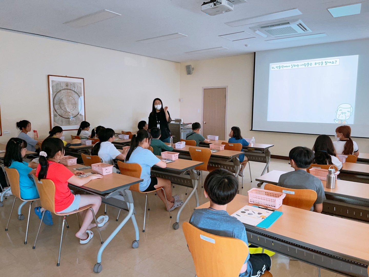 [시립박물관] 여름방학 초등교육 '가자 박물관으로- 나만의 유물장만들기' (7/27, 개인)
