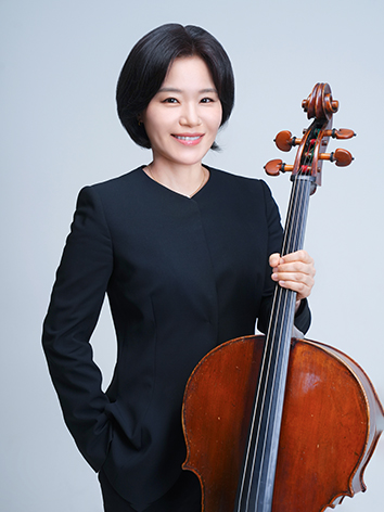 신수정 첼로상임단원 사진