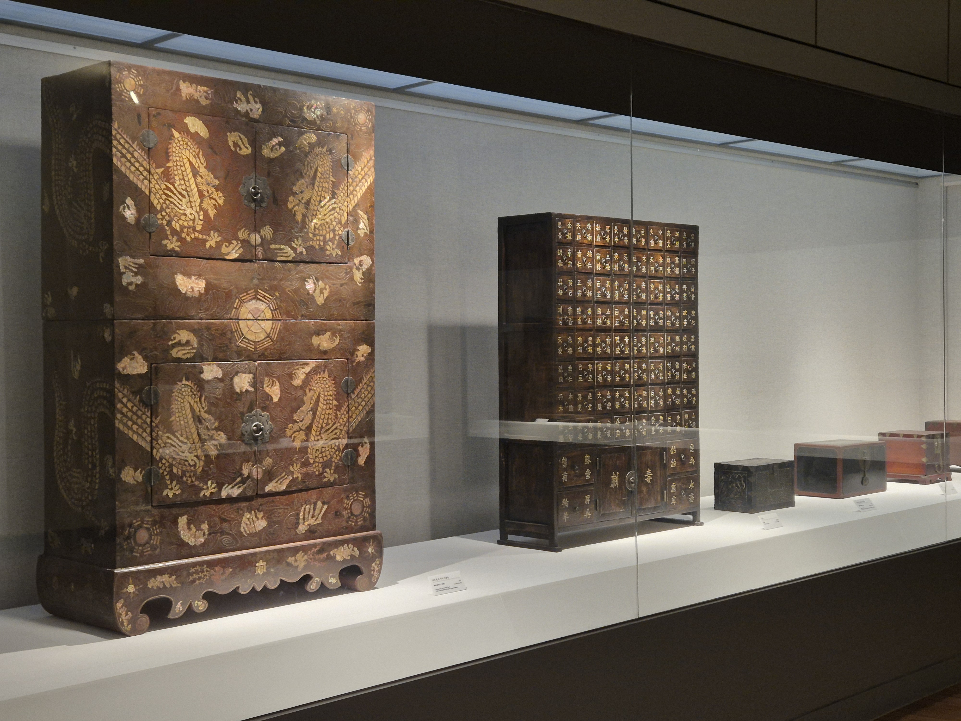 민속실에 전시이미지1