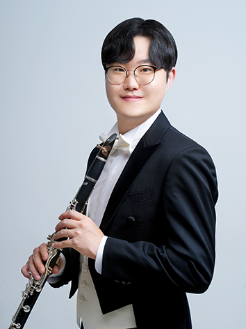 정문경 클라리넷상임단원 사진