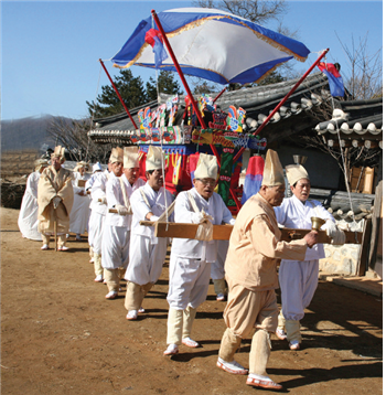 인천근해 도서지방 상여소리하는 사진